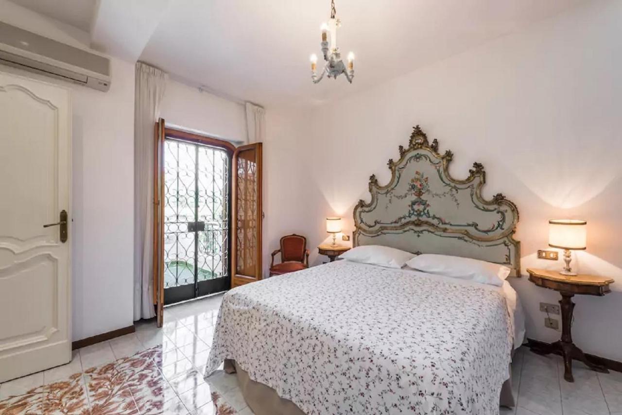 Villa Mary Trani Eksteriør bilde