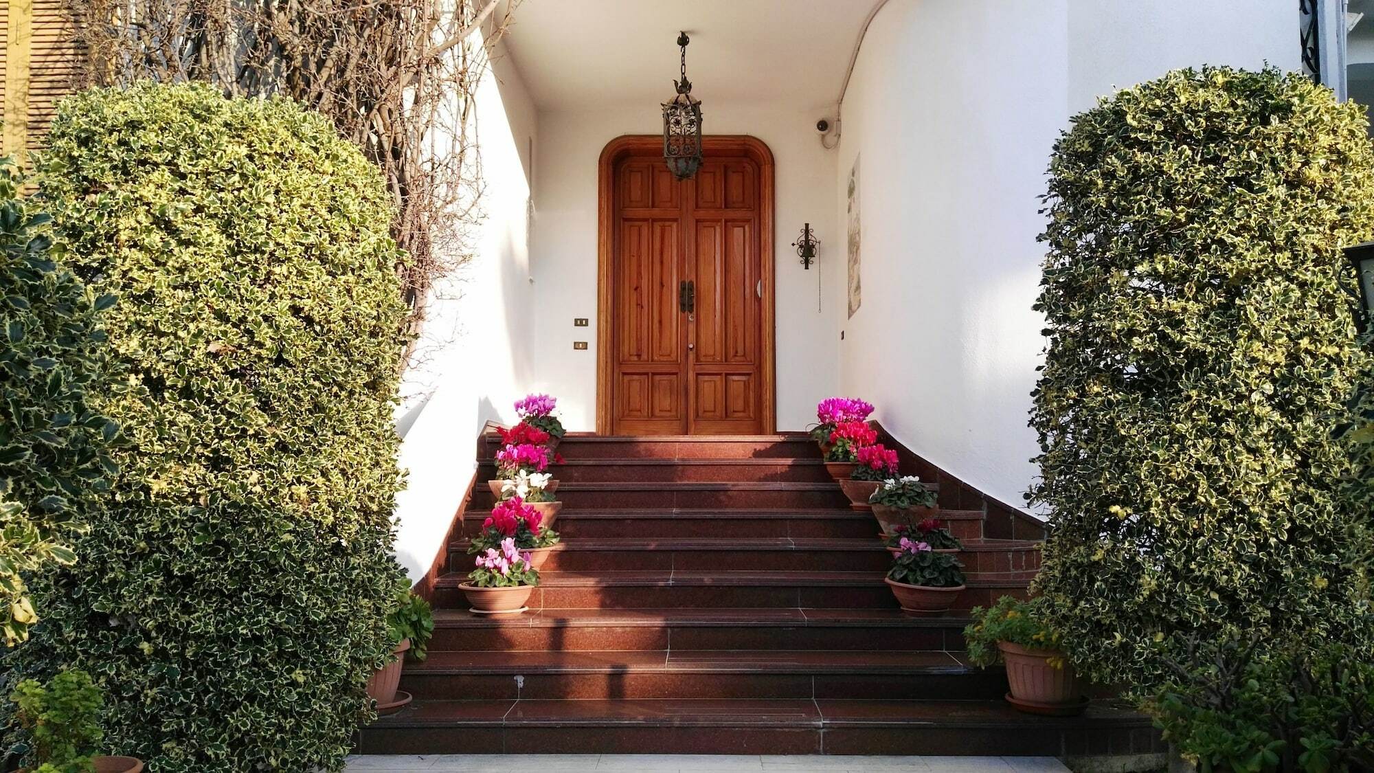 Villa Mary Trani Eksteriør bilde